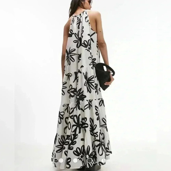 Topshop tiered poplin oversized maxi dress in large daisy - Medium - Picture 1 of 9
